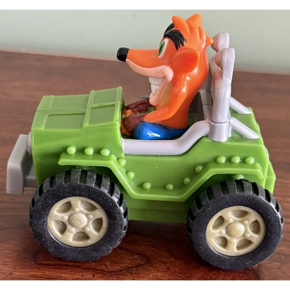 CRASH BANDICOOT 2002 UNIVERSAL INTERACTIVE MOVING PUSH CAR JEEP‎ PLAYSTATION Ps1